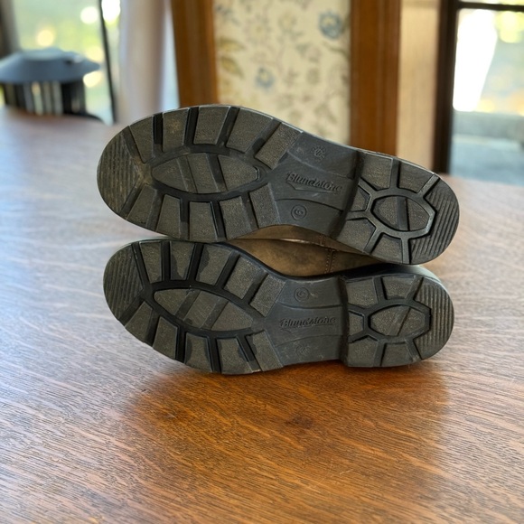 Blundstone women’s high top Chelsea boots - Picture 4 of 4